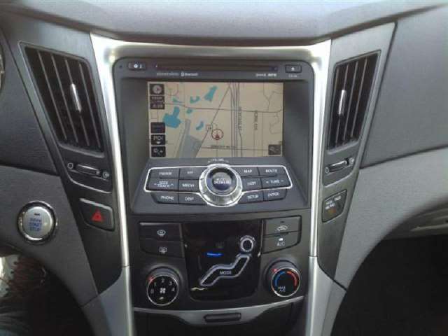 2011 Hyundai Sonata SE 4dr Sedan 6A